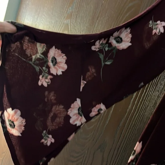 Lush eggplant colored dress with flowers. 3/4 flared sleeves. Size Medium - Picture 4 of 10